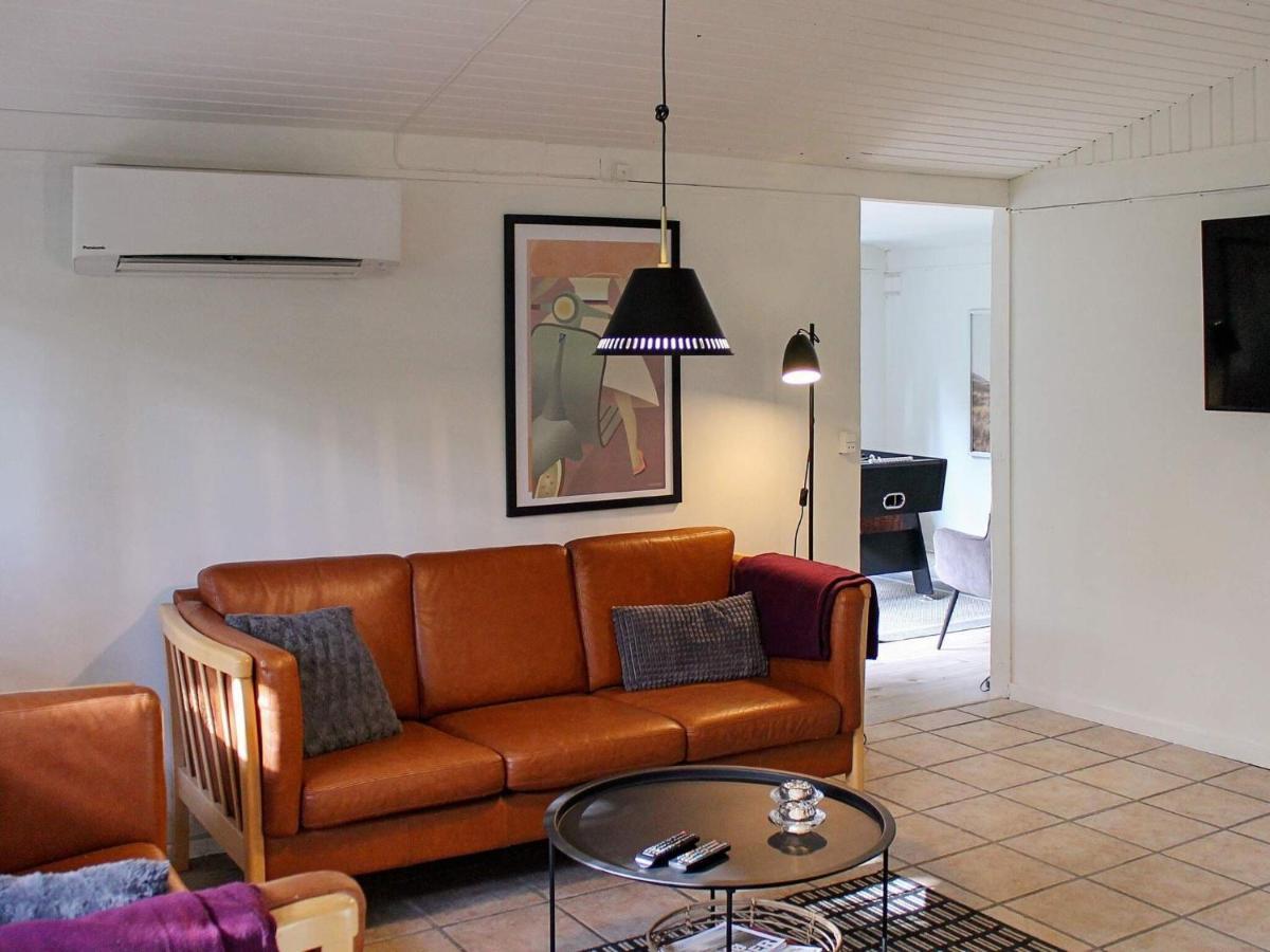 8 Person Holiday Home In R M Kongsmark Extérieur photo