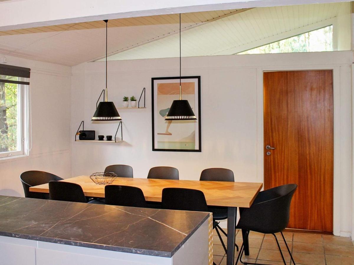 8 Person Holiday Home In R M Kongsmark Extérieur photo